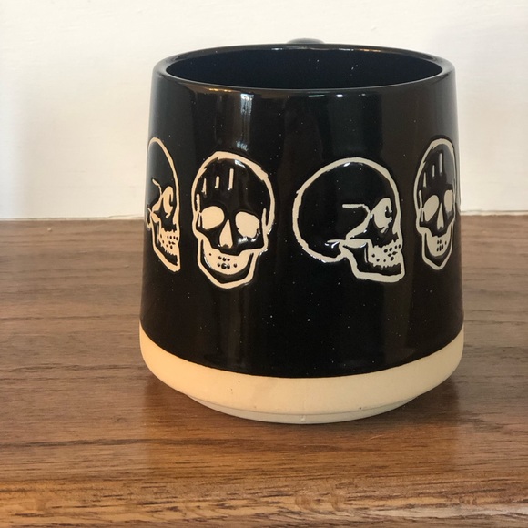 Perfectly Wicked Stoneware Skull 💀Motif Coffee Mug - Picture 2 of 4